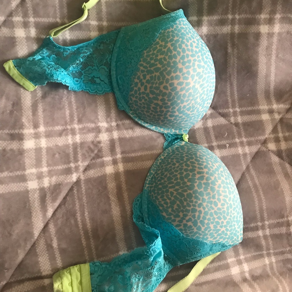 Victoria’s Secret bra